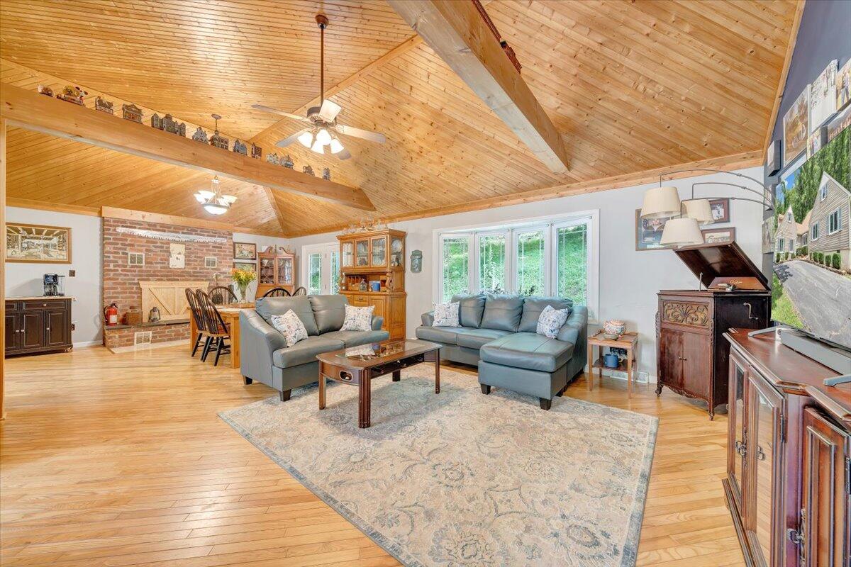 6796 Charlemont Road Goode, VA 24556 - Photo 6 of 78 09-MIB08713