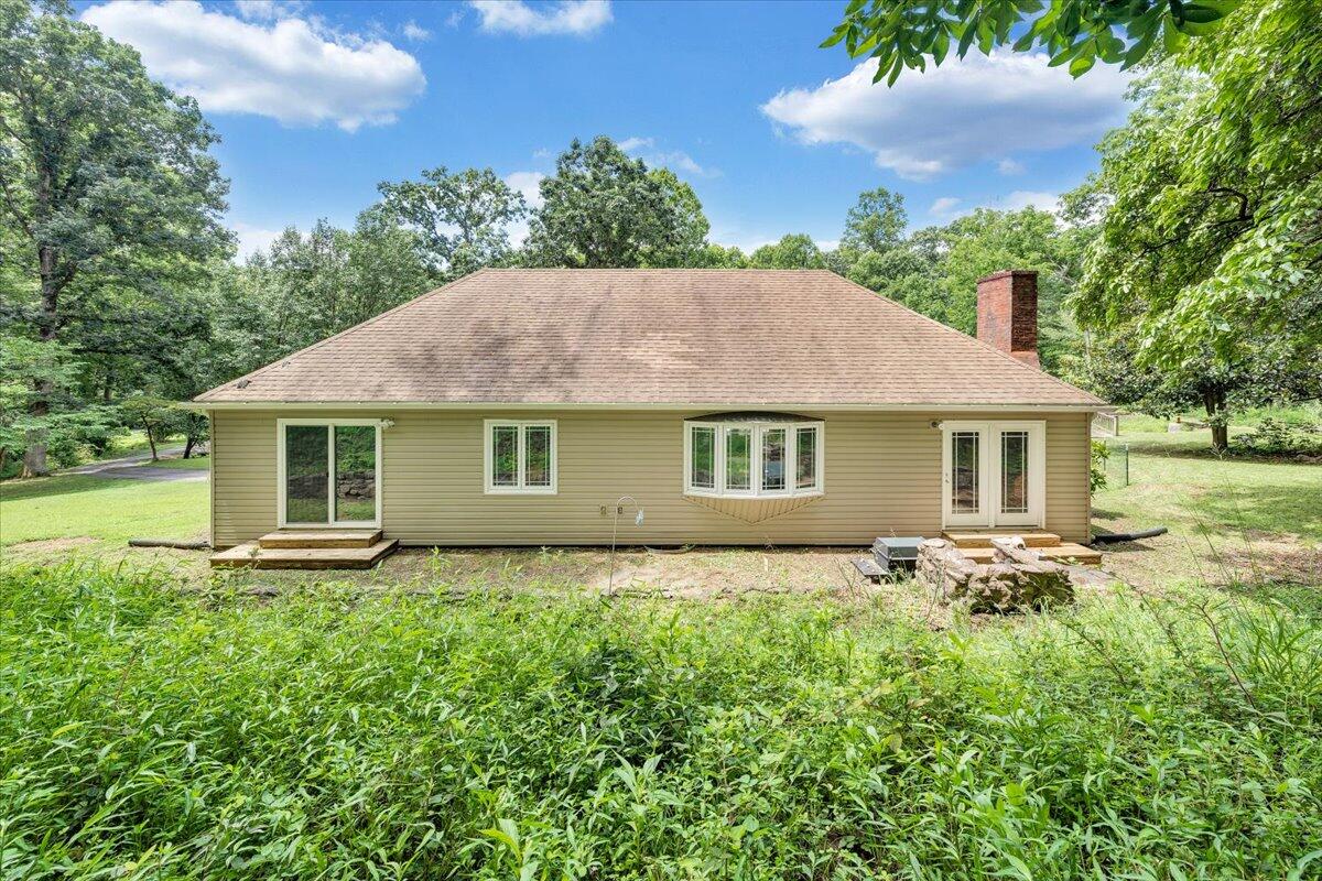 6796 Charlemont Road Goode, VA 24556 - Photo 62 of 78 64-MIB08896