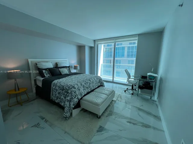 $4,500 | 55 Southeast 6th Street, Unit 1207, Miami, FL 33131