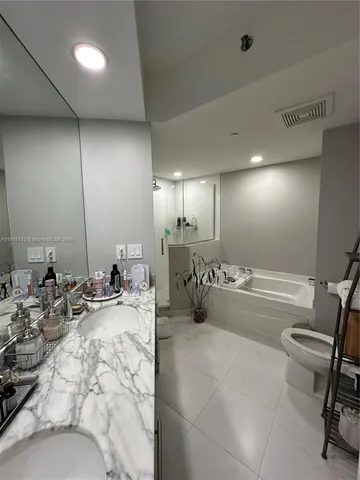 $4,500 | 55 Southeast 6th Street, Unit 1207, Miami, FL 33131