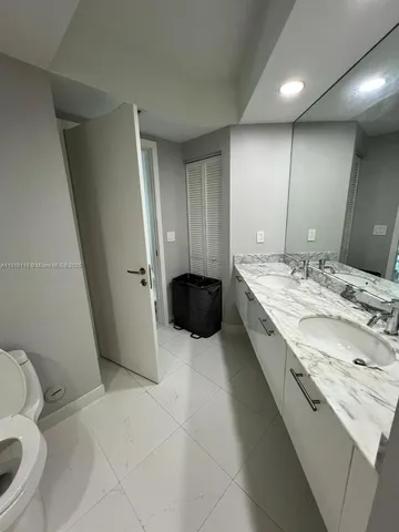 $4,500 | 55 Southeast 6th Street, Unit 1207, Miami, FL 33131