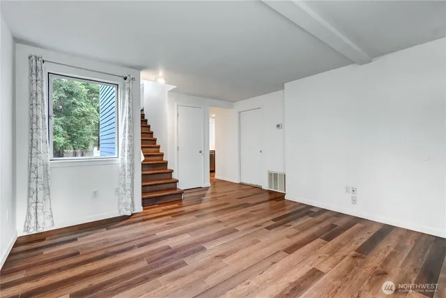 $3,000 | 4180 244th Place Southeast, Sammamish, WA 98029