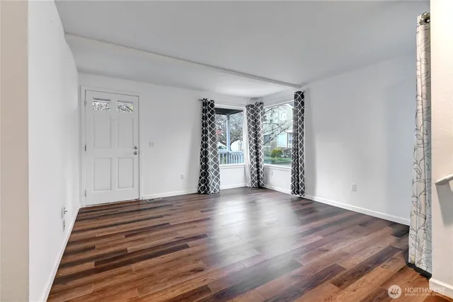 $3,000 | 4180 244th Place Southeast, Sammamish, WA 98029