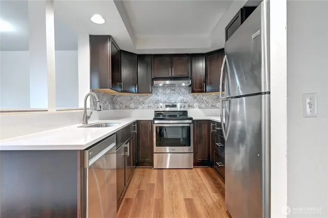 $3,000 | 4180 244th Place Southeast, Sammamish, WA 98029