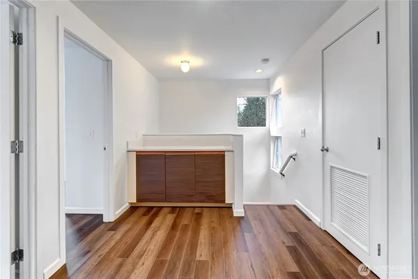 $2,950 | 4180 244th Place Southeast, Sammamish, WA 98029