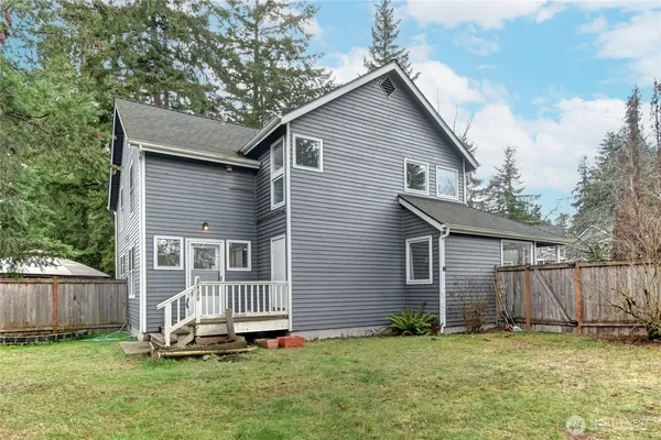 $2,950 | 4180 244th Place Southeast, Sammamish, WA 98029