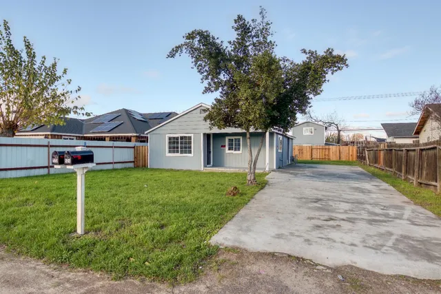 $449,900 | 521 Imperial Avenue, Modesto, CA 95358