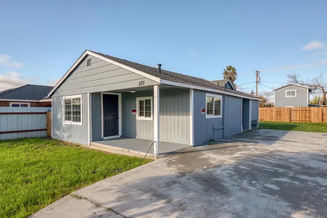 $449,900 | 521 Imperial Avenue, Modesto, CA 95358
