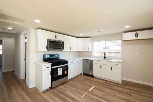 $449,900 | 521 Imperial Avenue, Modesto, CA 95358