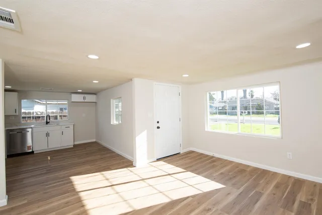 $449,900 | 521 Imperial Avenue, Modesto, CA 95358