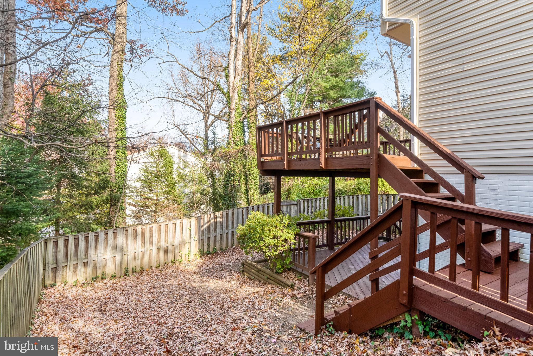 5950 Powell's Landing Road Burke, VA 22015 - Photo 32 of 40 Two-Level Outdoor Living