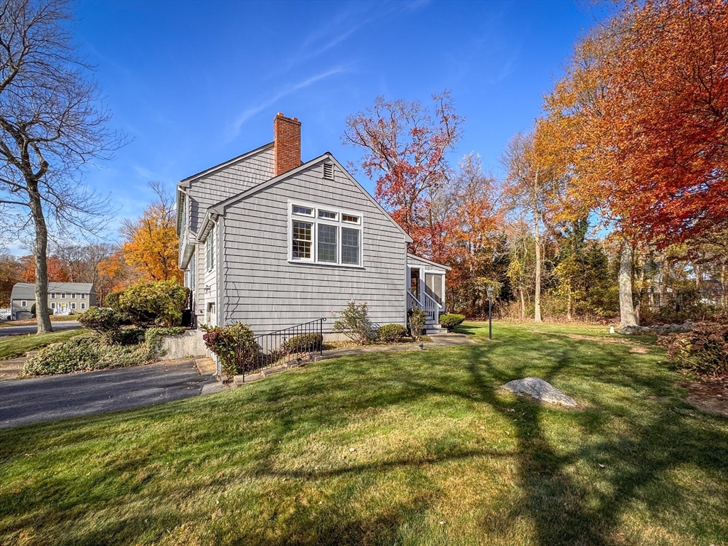 32 Delta Lane Scituate, MA 02066 - Photo 5 of 27 Gallery Image 5
