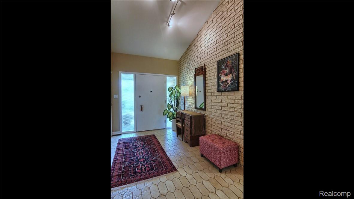 4653 Brightmore Road Bloomfield Hills, MI 48302 - Photo 3 of 30 0_87072200_1402079222.jpg
