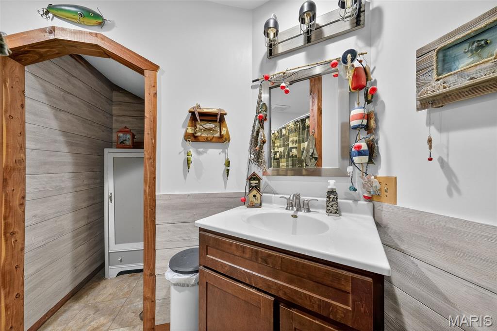 45 Blue Line Lane Silex, MO 63377 - Photo 28 of 56