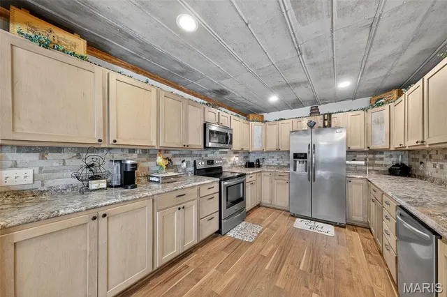 $669,000 | 45 Blue Line Lane, Silex, MO 63377