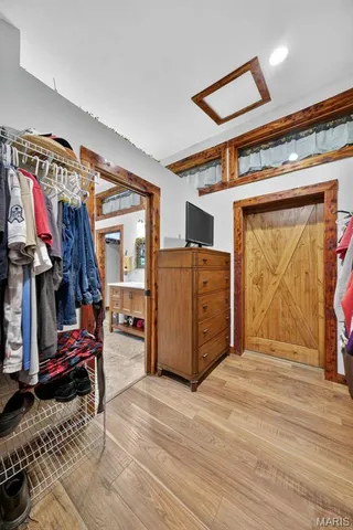 $669,000 | 45 Blue Line Lane, Silex, MO 63377