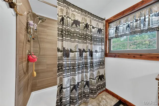 $669,000 | 45 Blue Line Lane, Silex, MO 63377