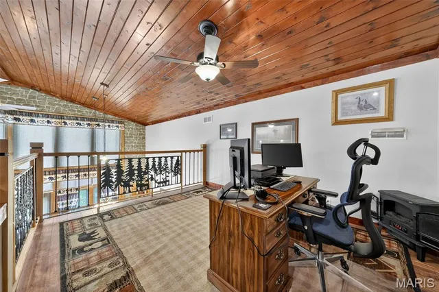 $669,000 | 45 Blue Line Lane, Silex, MO 63377