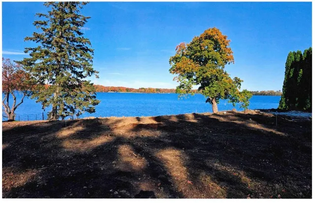 $3,245,000 | 45 Lakeview Avenue, Excelsior, MN 55331