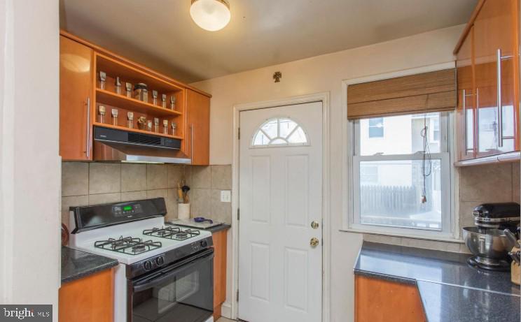 125 Heather Road Upper Darby, PA 19082 - Photo 8 of 15