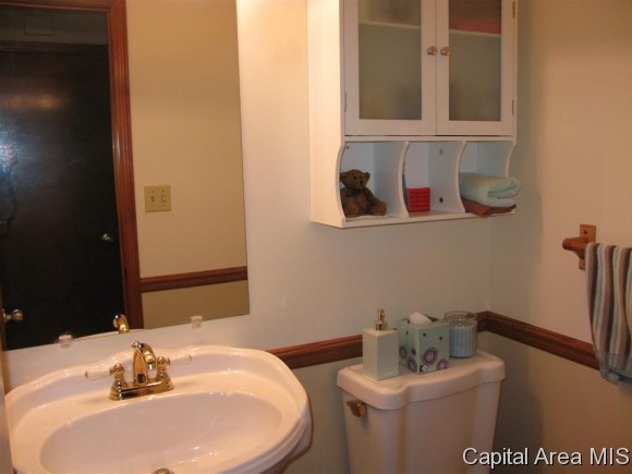 4204 Deming Drive Springfield, IL 62703 - Photo 13 of 24 Gallery Image 13