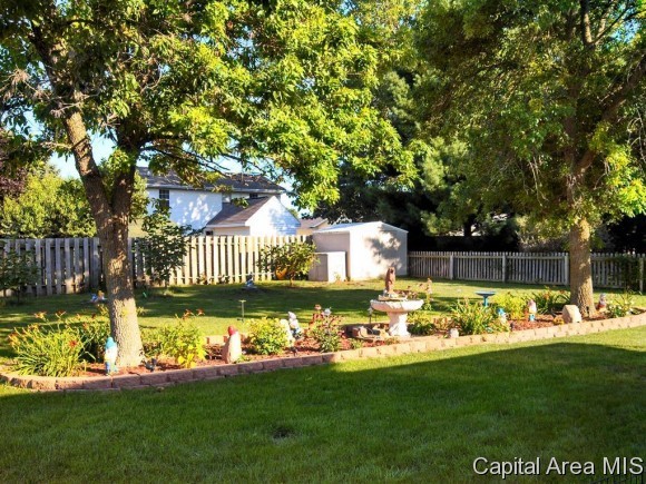 4204 Deming Drive Springfield, IL 62703 - Photo 23 of 24 Gallery Image 23