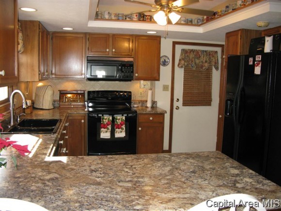 4204 Deming Drive Springfield, IL 62703 - Photo 4 of 24 Gallery Image 4