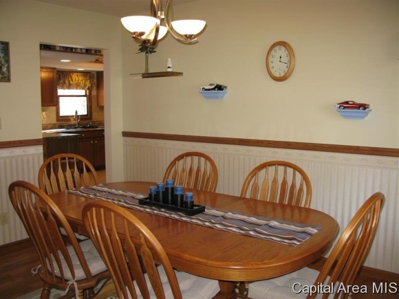 4204 Deming Drive Springfield, IL 62703 - Photo 9 of 24 Gallery Image 9
