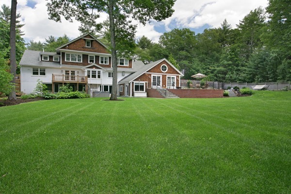 21 Lantern Lane Weston, MA 02493 - Photo 2 of 10