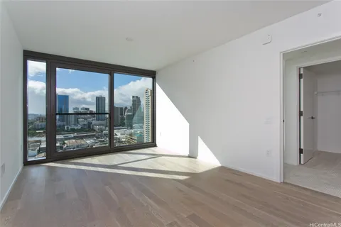 $960,000 | 333 Ward Avenue, Unit 1607, Honolulu, HI 96814