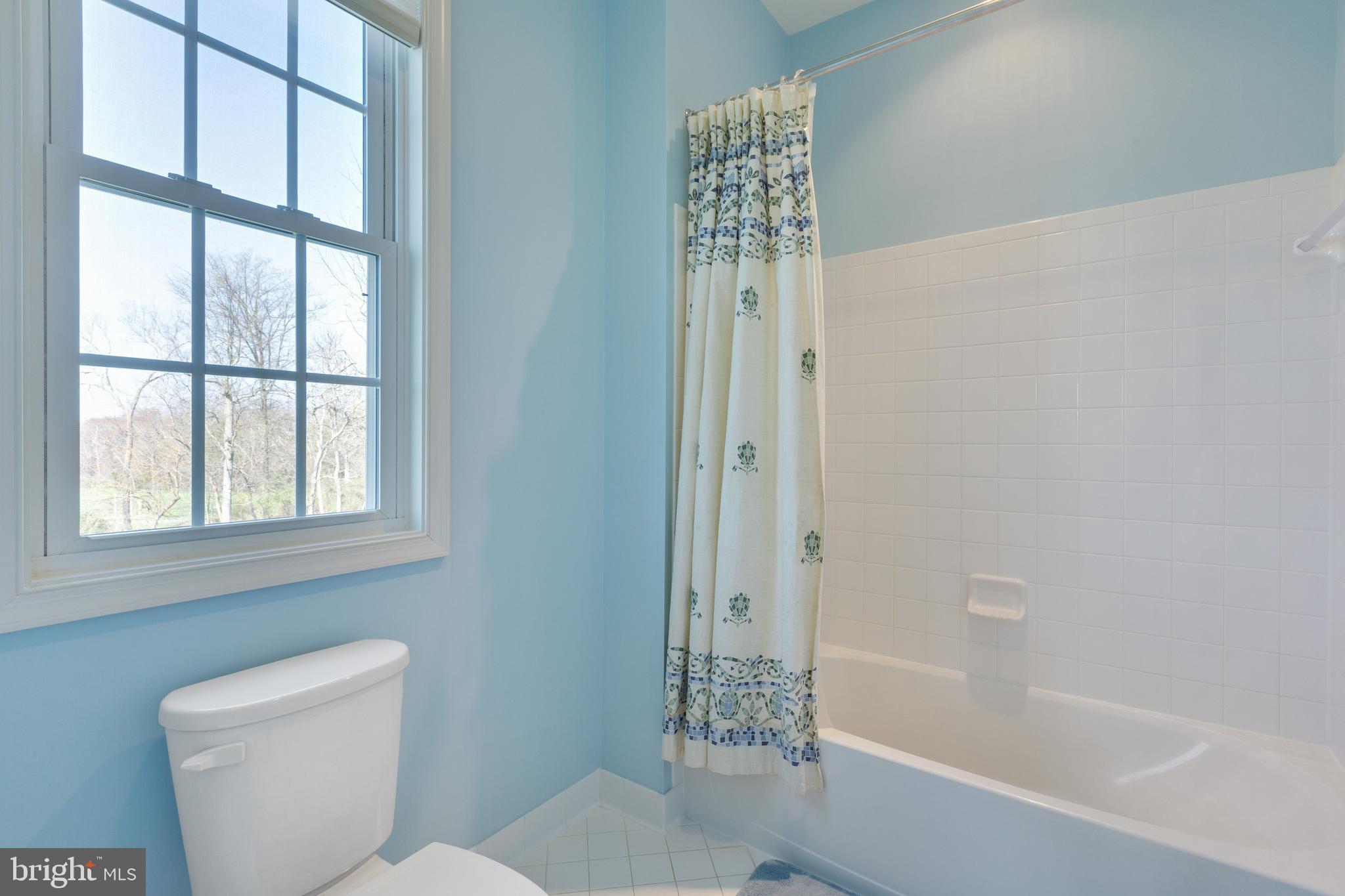 20240 McNamara Road Poolesville, MD 20837 - Photo 30 of 59 Full bath between Bedrooms 2 and 3