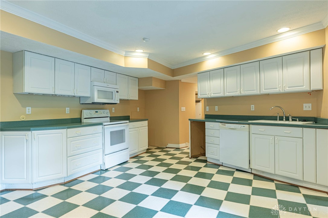 1919 Tait Circle Road Kettering, OH 45429 - Photo 26 of 69
