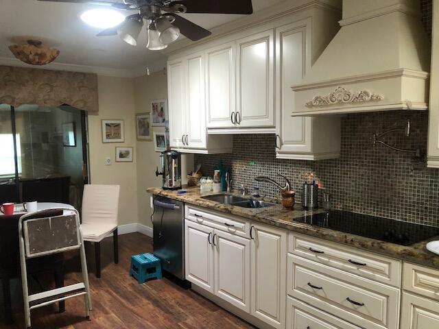 7960 Chula Vista Crescent Boca Raton, FL 33433 - Photo 9 of 27 the kitchen 2