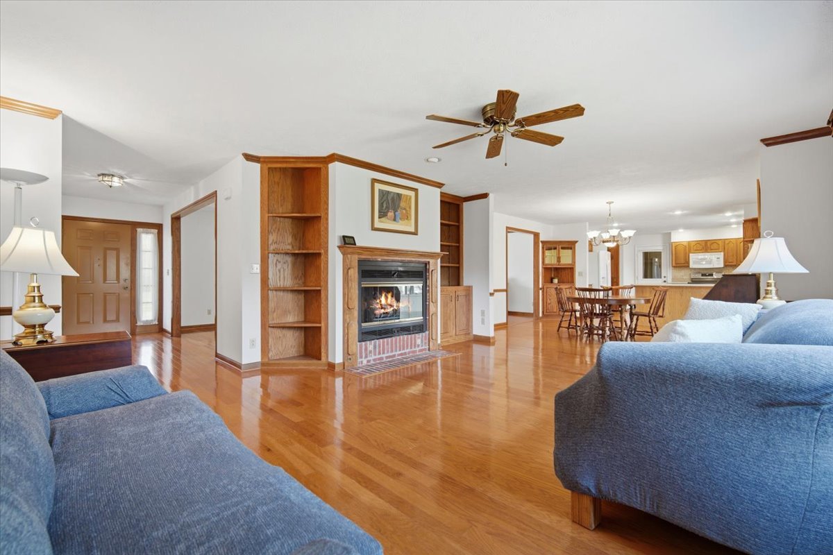 1913 Woodbine Road Bloomington, IL 61704 - Photo 2 of 45