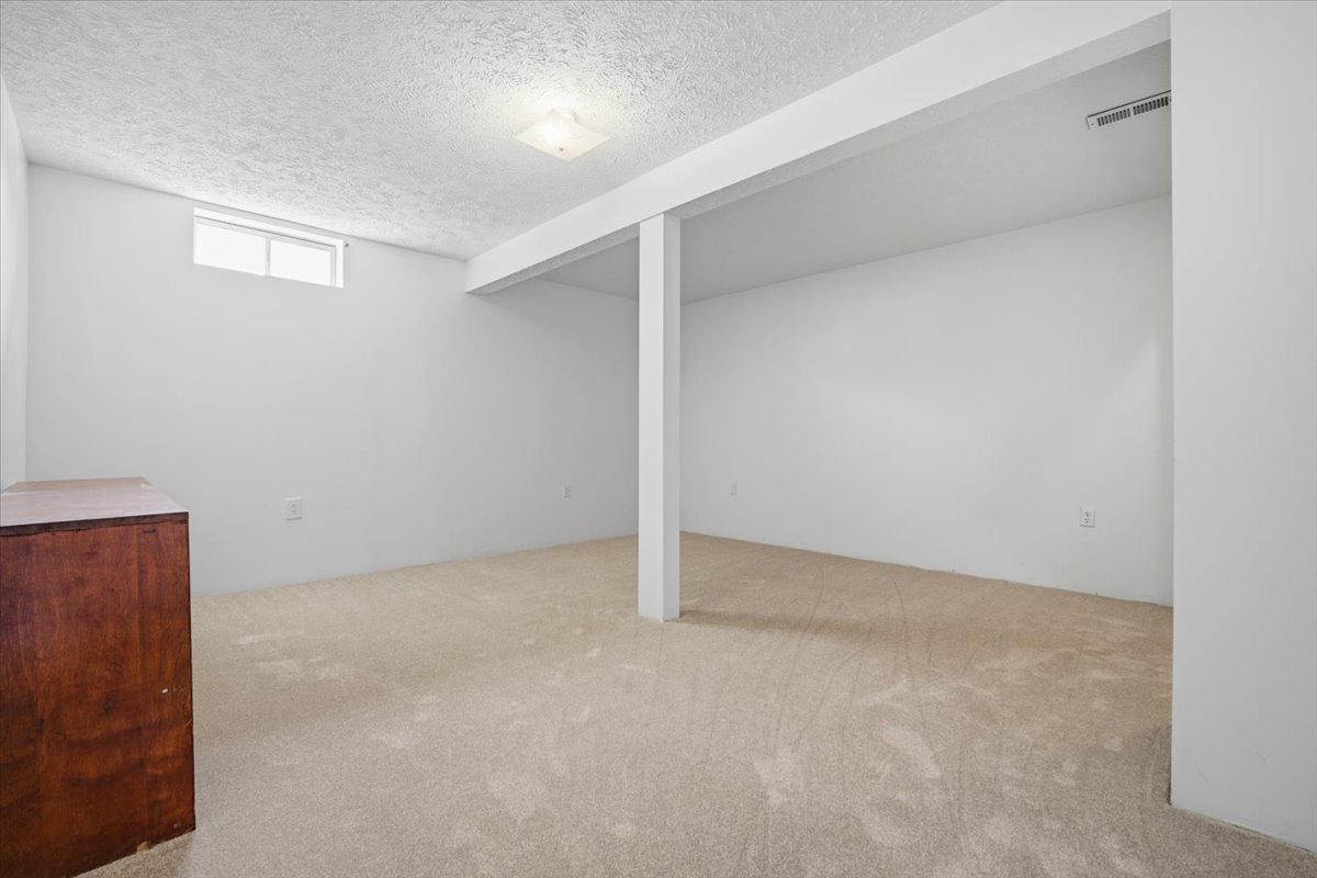 1913 Woodbine Road Bloomington, IL 61704 - Photo 38 of 45