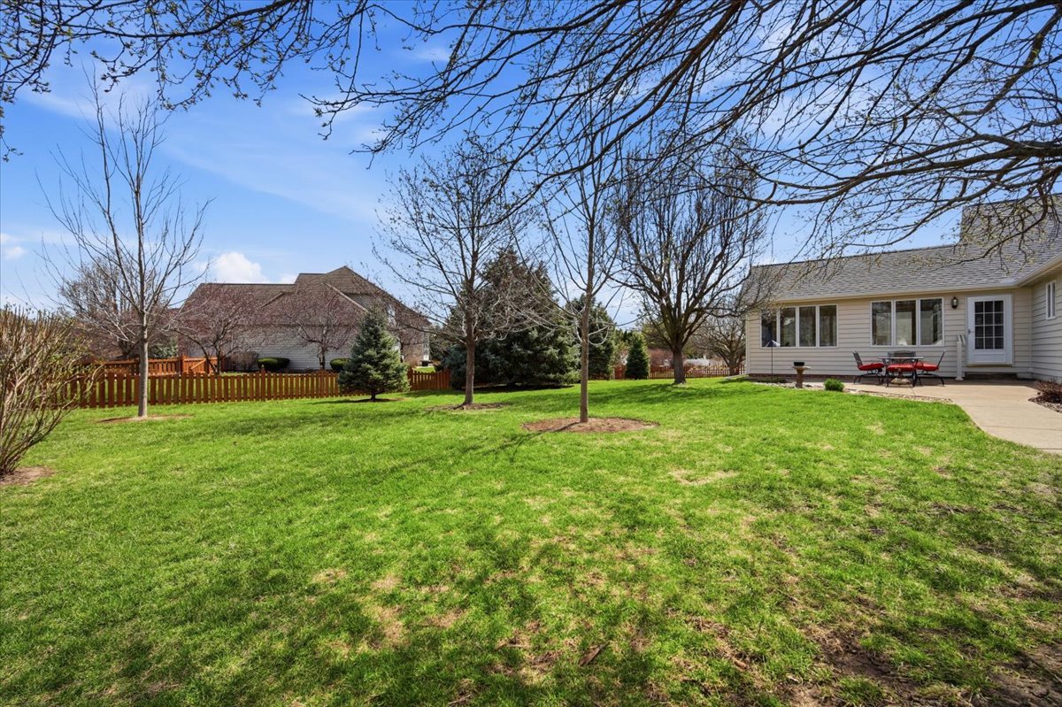 1913 Woodbine Road Bloomington, IL 61704 - Photo 40 of 45