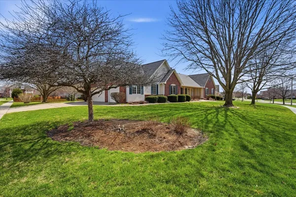 $499,900 | 1913 Woodbine Road, Bloomington, IL 61704