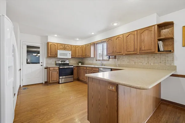 $499,900 | 1913 Woodbine Road, Bloomington, IL 61704
