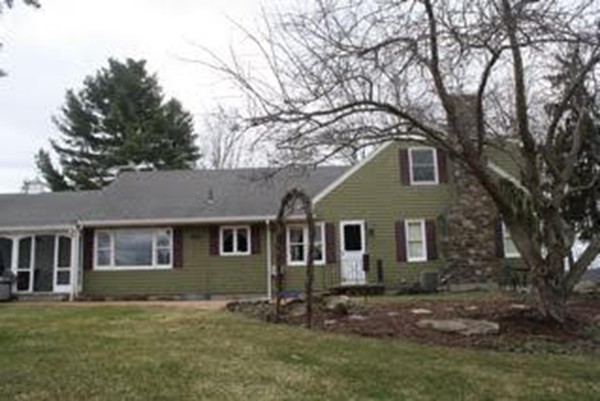 113 Clemence Hill Road Southbridge, MA 01550 - Photo 4 of 29 Gallery Image 4