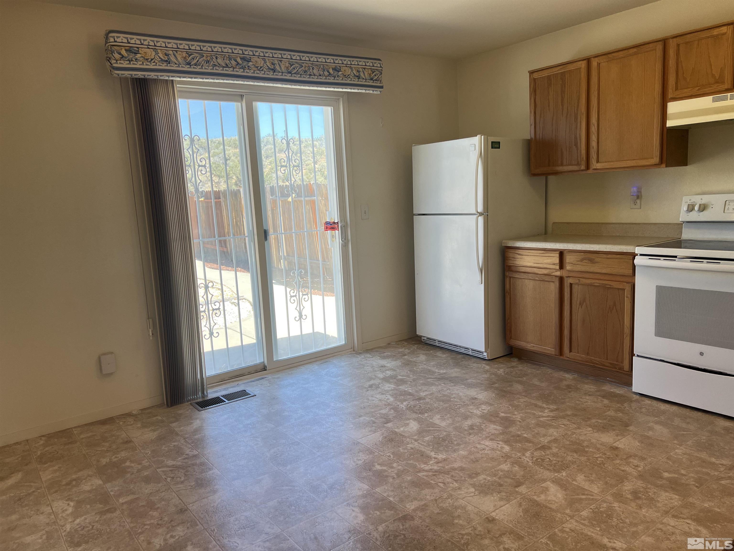 8390 Halladale Drive Reno, NV 89506 - Photo 6 of 23 Photo 6
