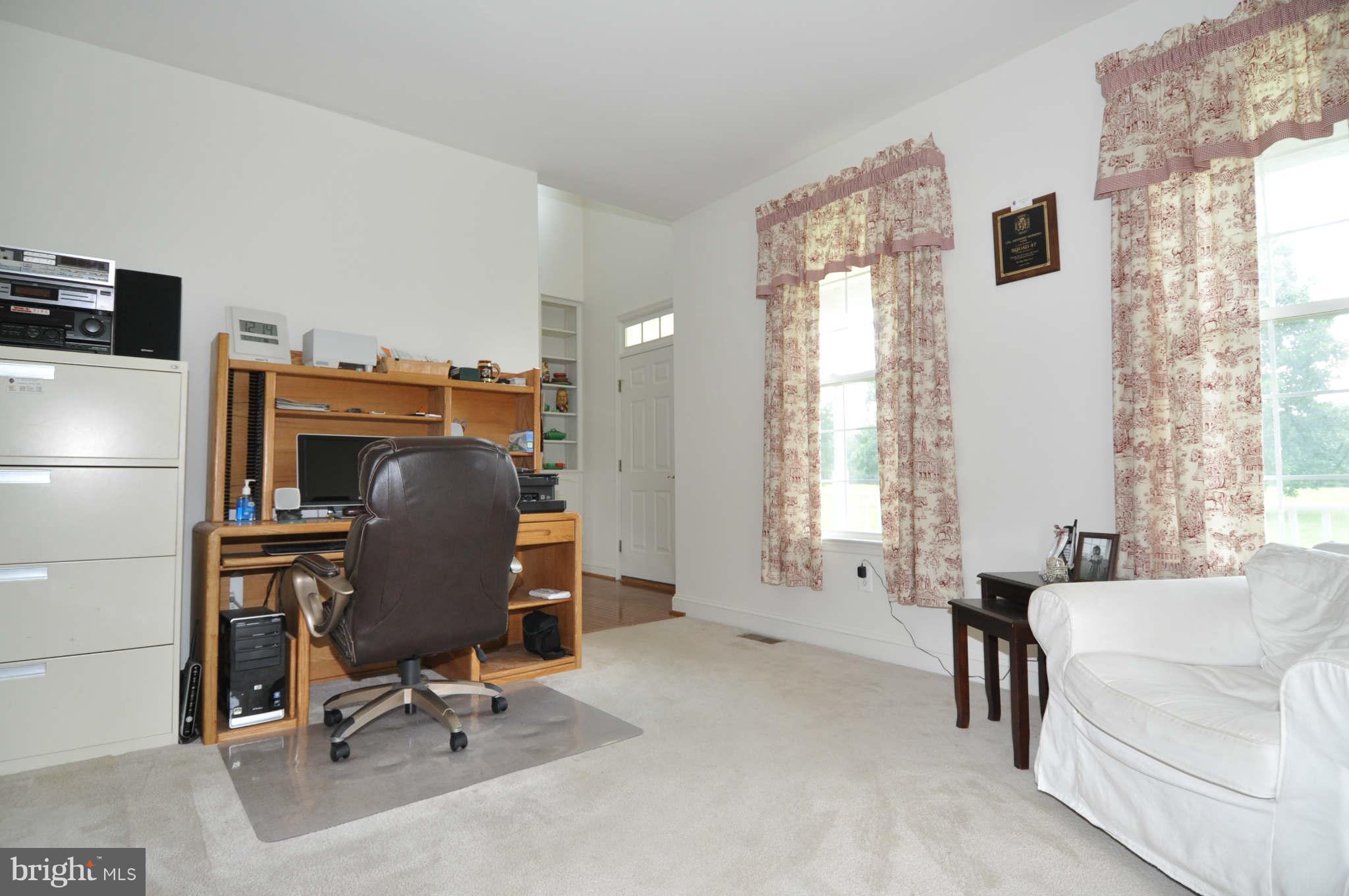 812 Bayard Road Lothian, MD 20711 - Photo 6 of 29 Interior (General)