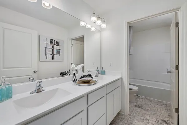 $520,990 | 1030 Emerald Drive, Montgomery, IL 60538