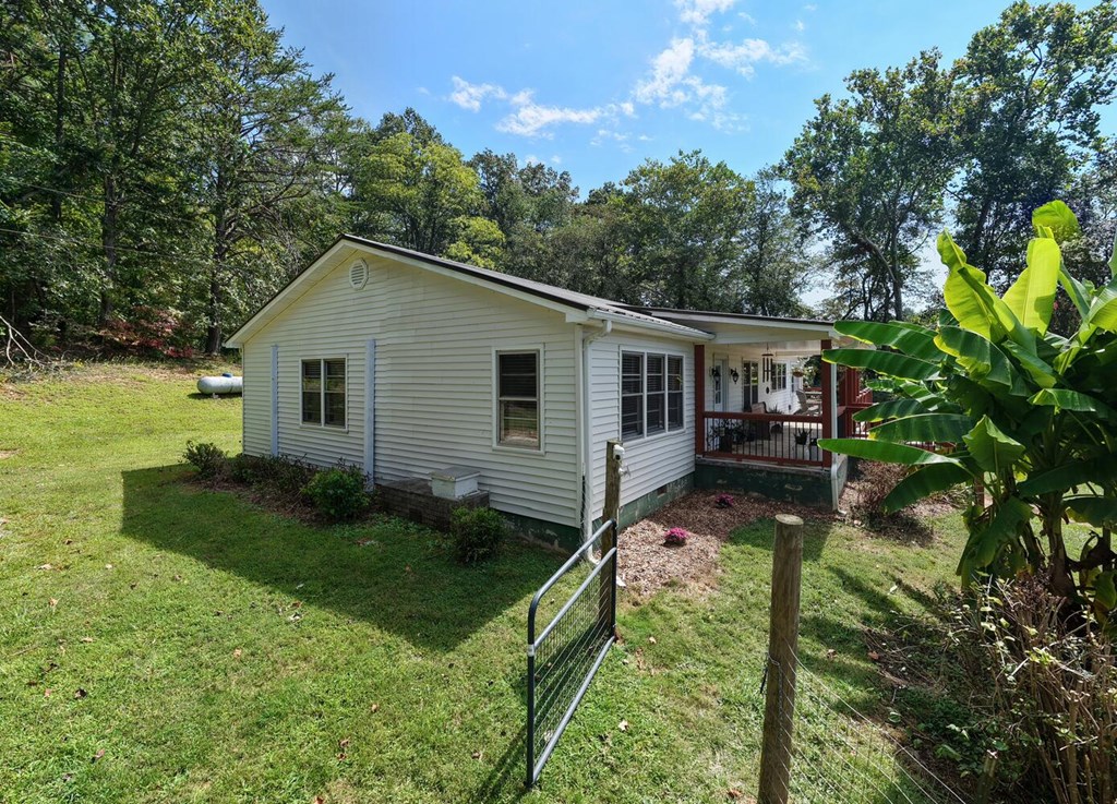 729 Collins Road Blairsville, GA 30512 - Photo 8 of 72