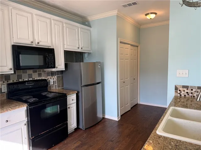 $1,850 | 1425 West Villa Maria Road, Unit 306, Bryan, TX 77801