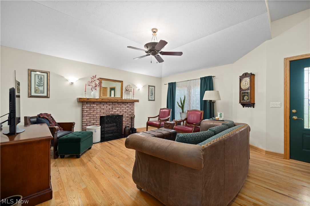 12488 Baumhart Road Oberlin, OH 44074 - Photo 13 of 44