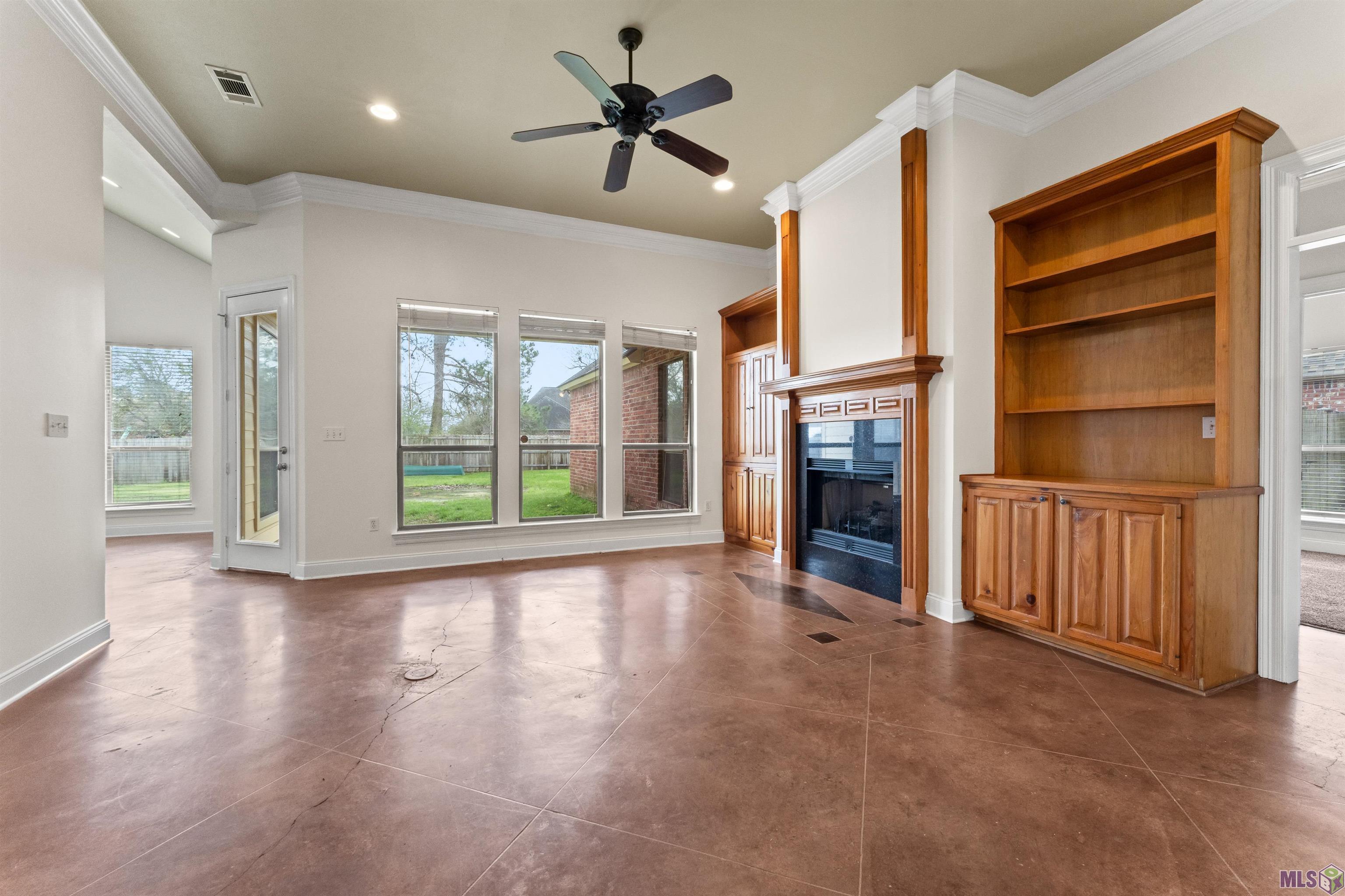 3055 Shadow Hill Drive Baton Rouge, LA 70816 - Photo 4 of 24