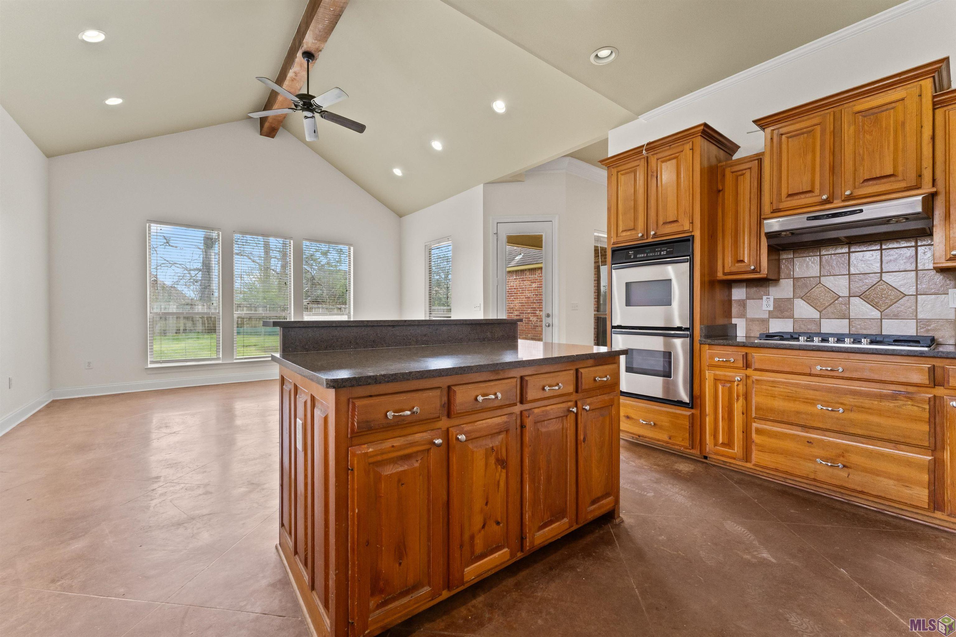 3055 Shadow Hill Drive Baton Rouge, LA 70816 - Photo 9 of 24