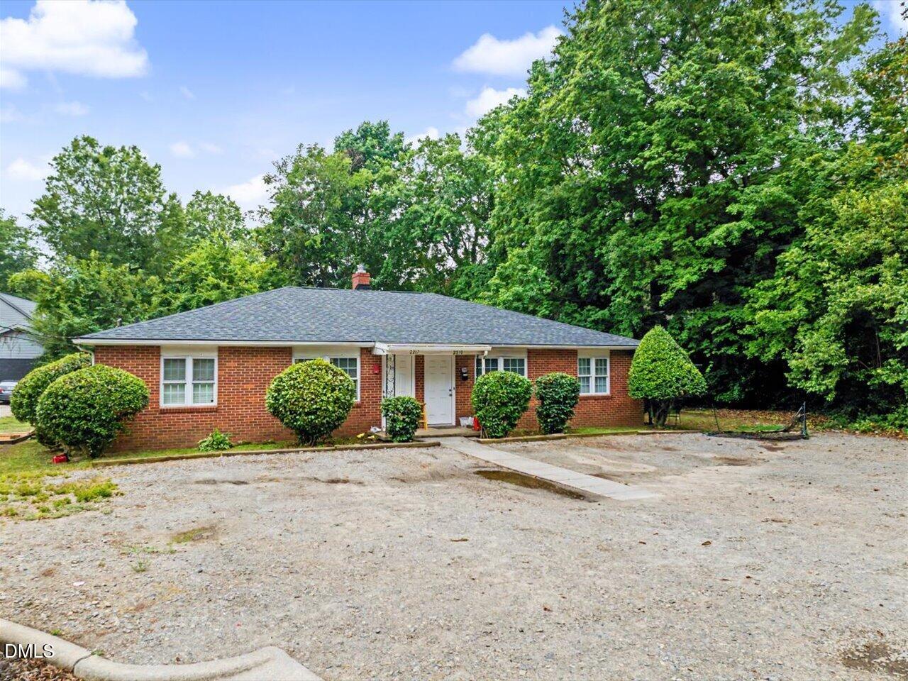 2217 Garden Place Raleigh, NC 27607 - Photo 3 of 39