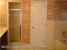 7703 Sheldon Road Amarillo, TX 79119 - Photo 9 of 10 Master Bathroom