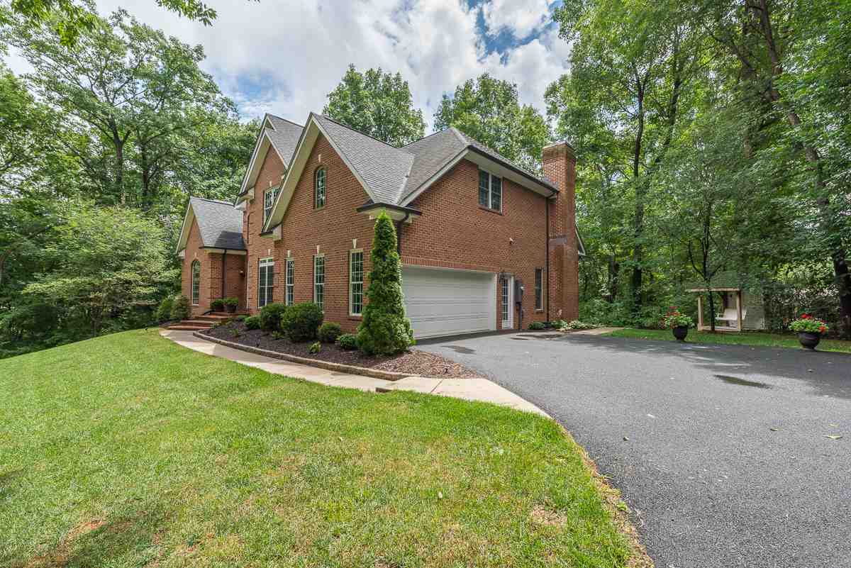 185 Old White Bridge Road Waynesboro, VA 22980 - Photo 5 of 50 Gallery Image 5